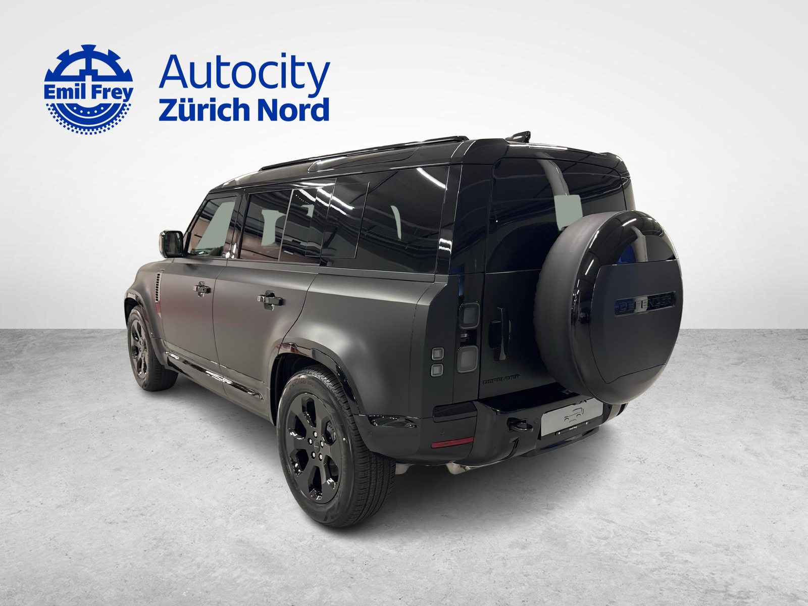 LAND ROVER Defender 110 3.0 D I6 250 X-Dynamic SE, Mild-Hybrid Diesel/Electric, Second hand / Used, Automatic - 3