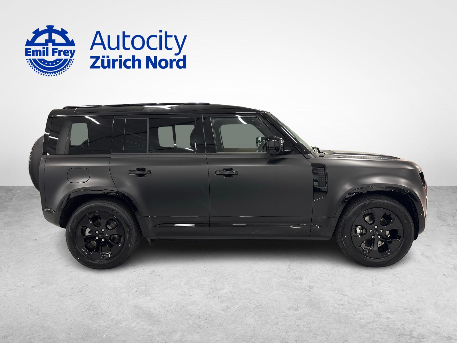 LAND ROVER Defender 110 3.0 D I6 250 X-Dynamic SE, Mild-Hybrid Diesel/Electric, Second hand / Used, Automatic - 6