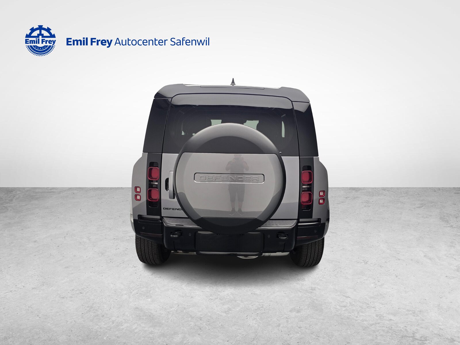 LAND ROVER Defender 90 3.0 D I6 250 X-Dynamic SE, Mild-Hybrid Diesel/Electric, Second hand / Used, Automatic - 4
