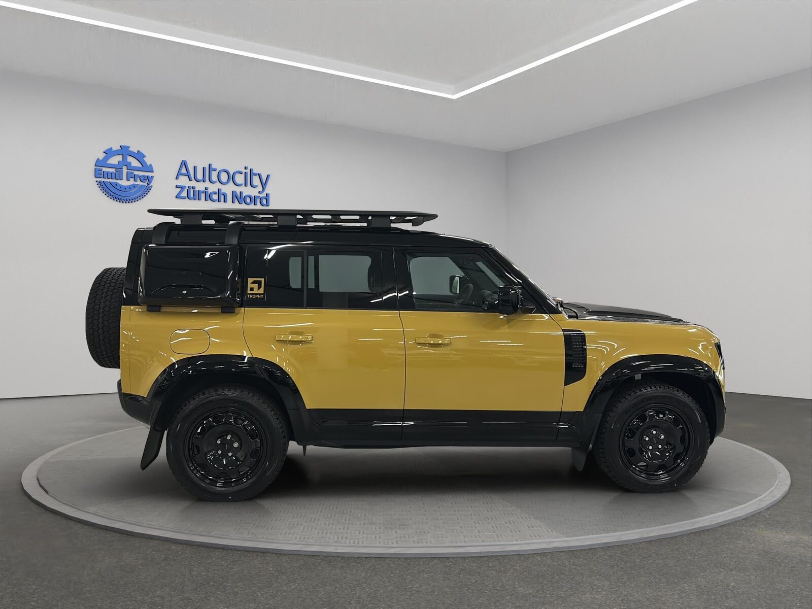 LAND ROVER Defender 110 3.0 D I6 350 Trophy Edition Yellow, Hybride Léger Diesel/Électricité, Occasion / Utilisé, Automatique - 6