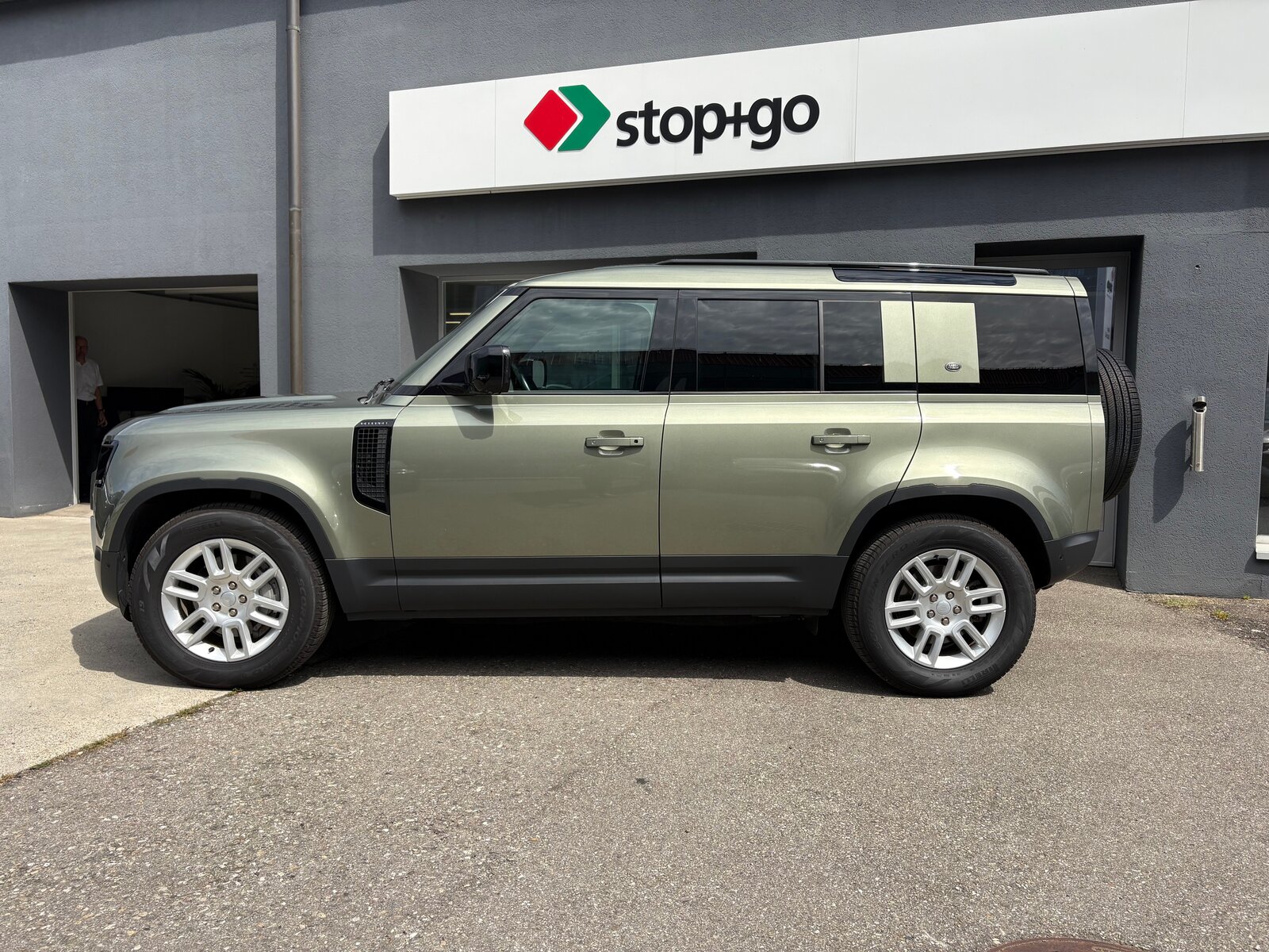LAND ROVER Defender 110 3.0 D I6 300 S AWD AT8, Hybride Leggero Diesel/Elettrica, Occasioni / Usate, Automatico - 2