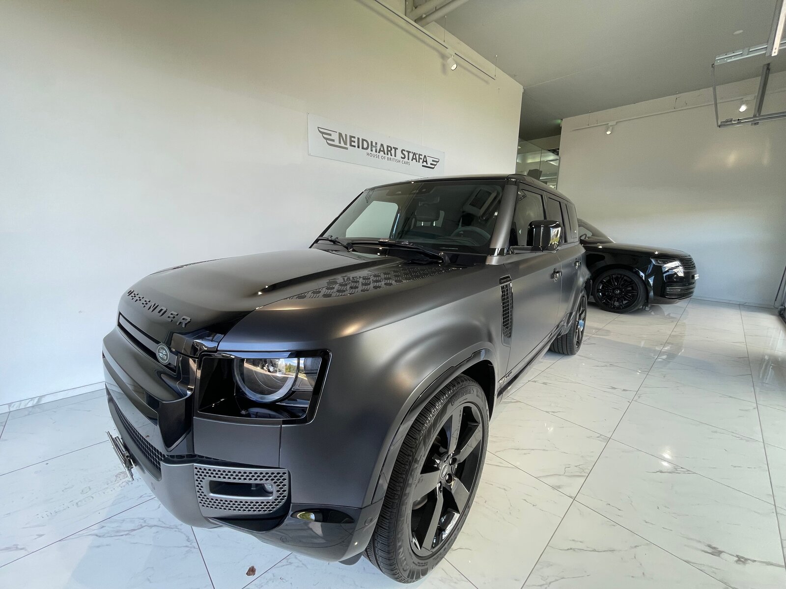 LAND ROVER Defender 110 525 V8 5.0 Carpathian Edition AT8, Essence, Occasion / Utilisé, Automatique - 2