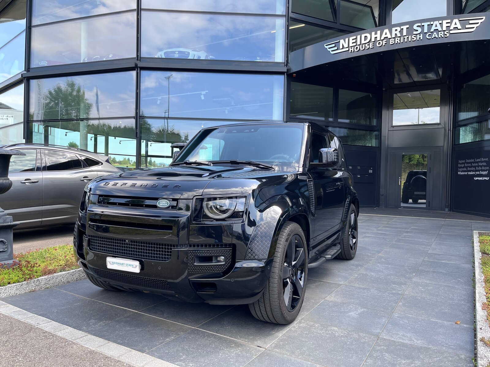 LAND ROVER Defender 90 525 V8 5.0 AT8