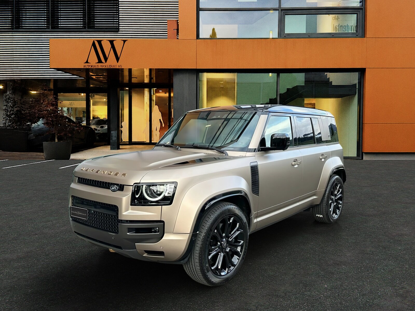 LAND ROVER Defender 110 4.4 V8 Octa / CH Auslieferung mit Gr, Mild-Hybrid Petrol/Electric, Second hand / Used, Automatic - 3