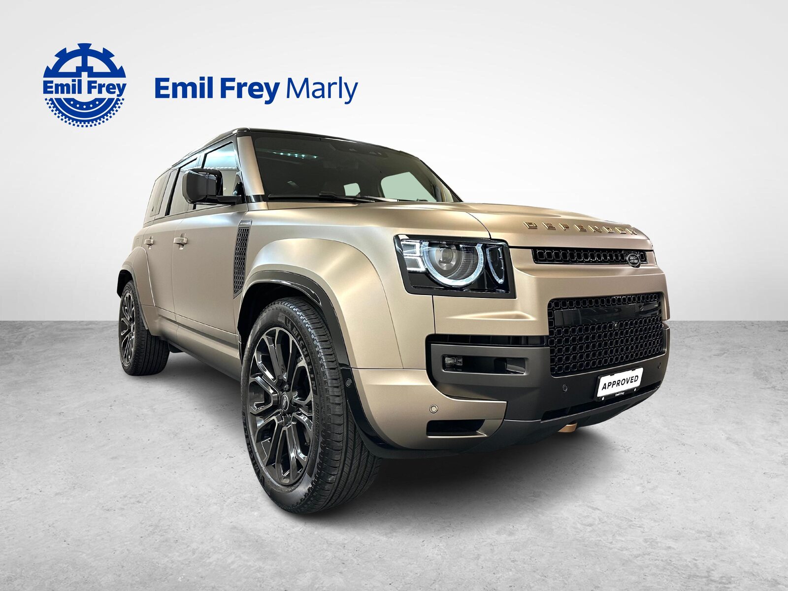 LAND ROVER Defender 110 4.4 V8 Octa, Mild-Hybrid Benzin/Elektro, Occasion / Gebraucht, Automatik - 2