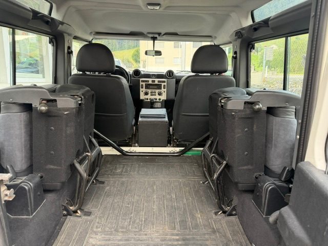 LAND ROVER DEFENDER 2.4 Tdi SW, Diesel, Second hand / Used, Manual - 7