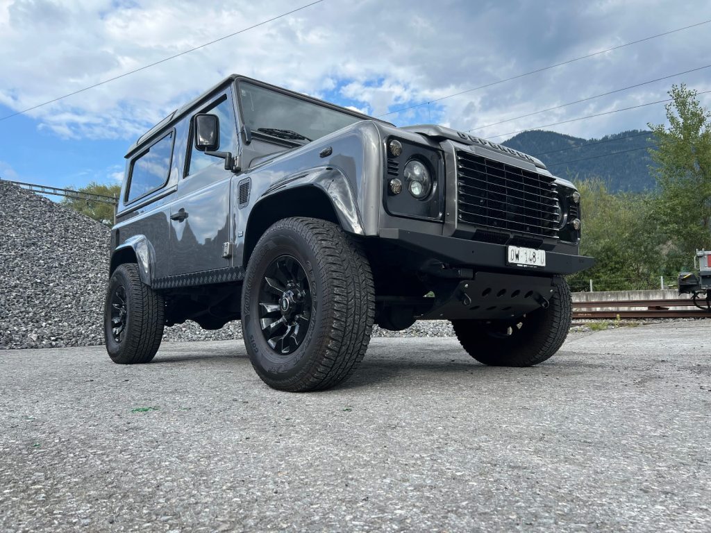 LAND ROVER DEFENDER 90 2.4 Td4 SW Avus Performance, Diesel, Occasion / Utilisé, Manuelle