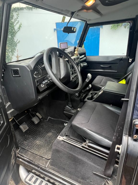 LAND ROVER DEFENDER 2.4 Tdi SVX SW, Diesel, Second hand / Used, Manual - 4
