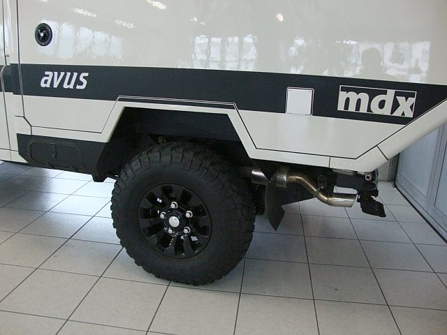LAND ROVER Defender 110 2.4 TD4 MDX Avus Performance, Diesel, Second hand / Used, Manual - 4