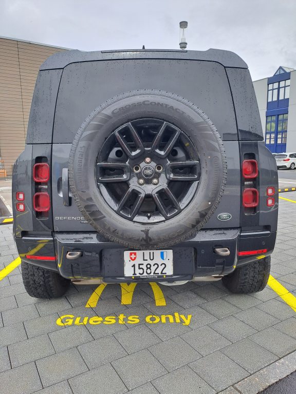 LAND ROVER DEFENDER 3.0 I6 X-Dynamic S, Mild-Hybrid Petrol/Electric, Second hand / Used, Automatic - 7