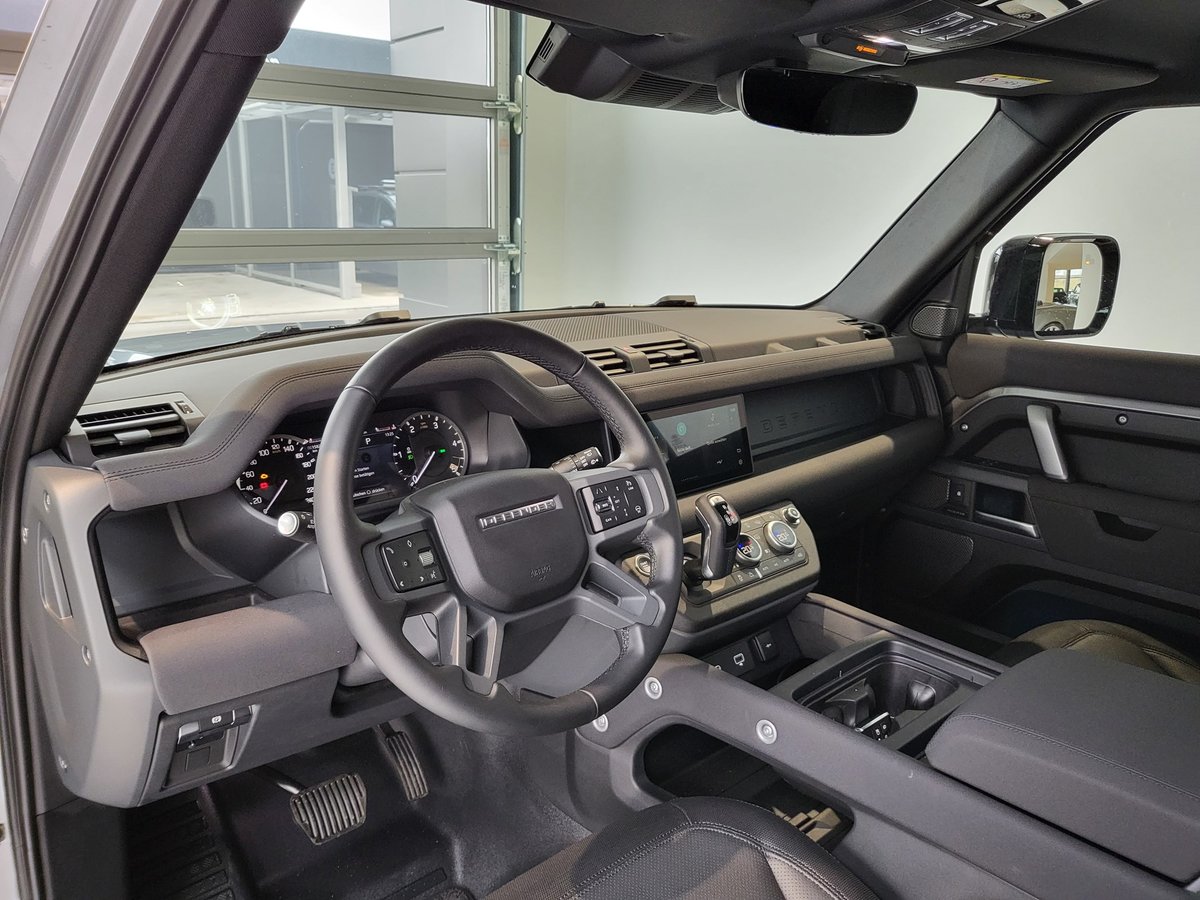 LAND ROVER Defender 90 3.0D I6 300 X-Dynamics SE AT8, Diesel, Auto dimostrativa, Automatico - 4