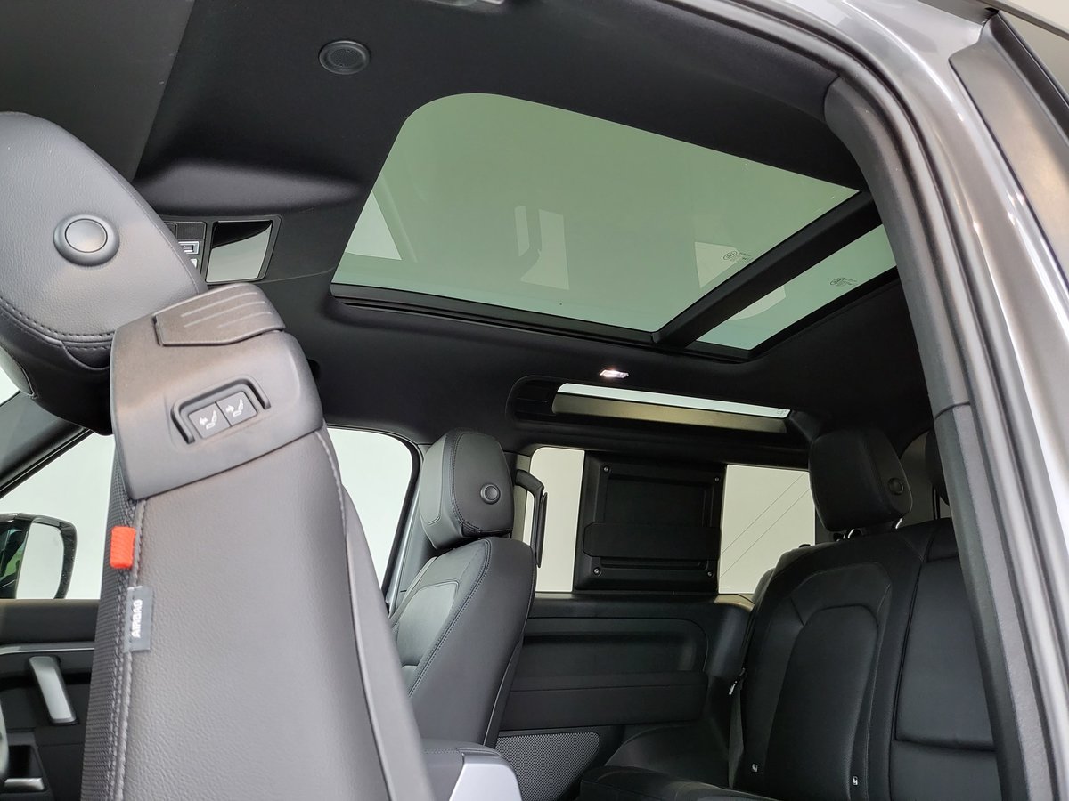 LAND ROVER Defender 90 3.0D I6 300 X-Dynamics SE AT8, Diesel, Auto dimostrativa, Automatico - 7