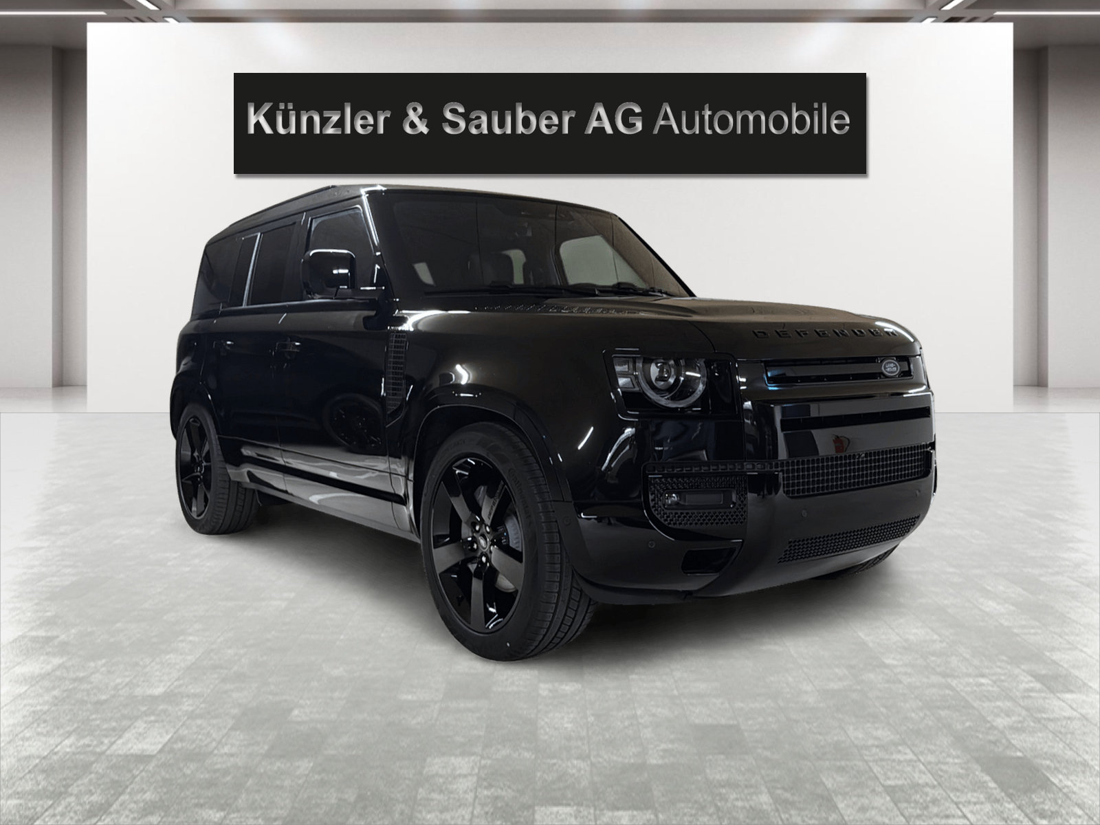 LAND ROVER Defender 110 3.0 D I6 300 X-Dynamic HSE AWD AT8