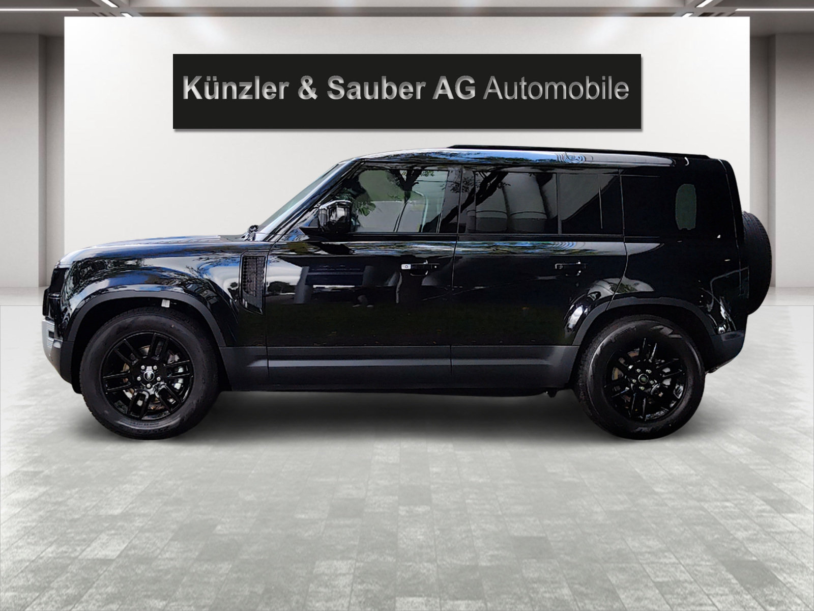 LAND ROVER Defender 110 3.0 D I6 250 S AWD AT8, Mild-Hybrid Diesel/Electric, Ex-demonstrator, Automatic - 2
