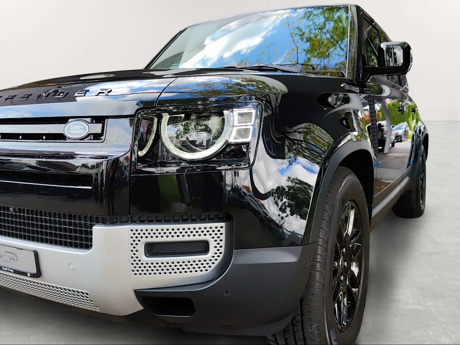 LAND ROVER Defender 110 3.0 D I6 250 S AWD AT8, Mild-Hybrid Diesel/Electric, Ex-demonstrator, Automatic - 4