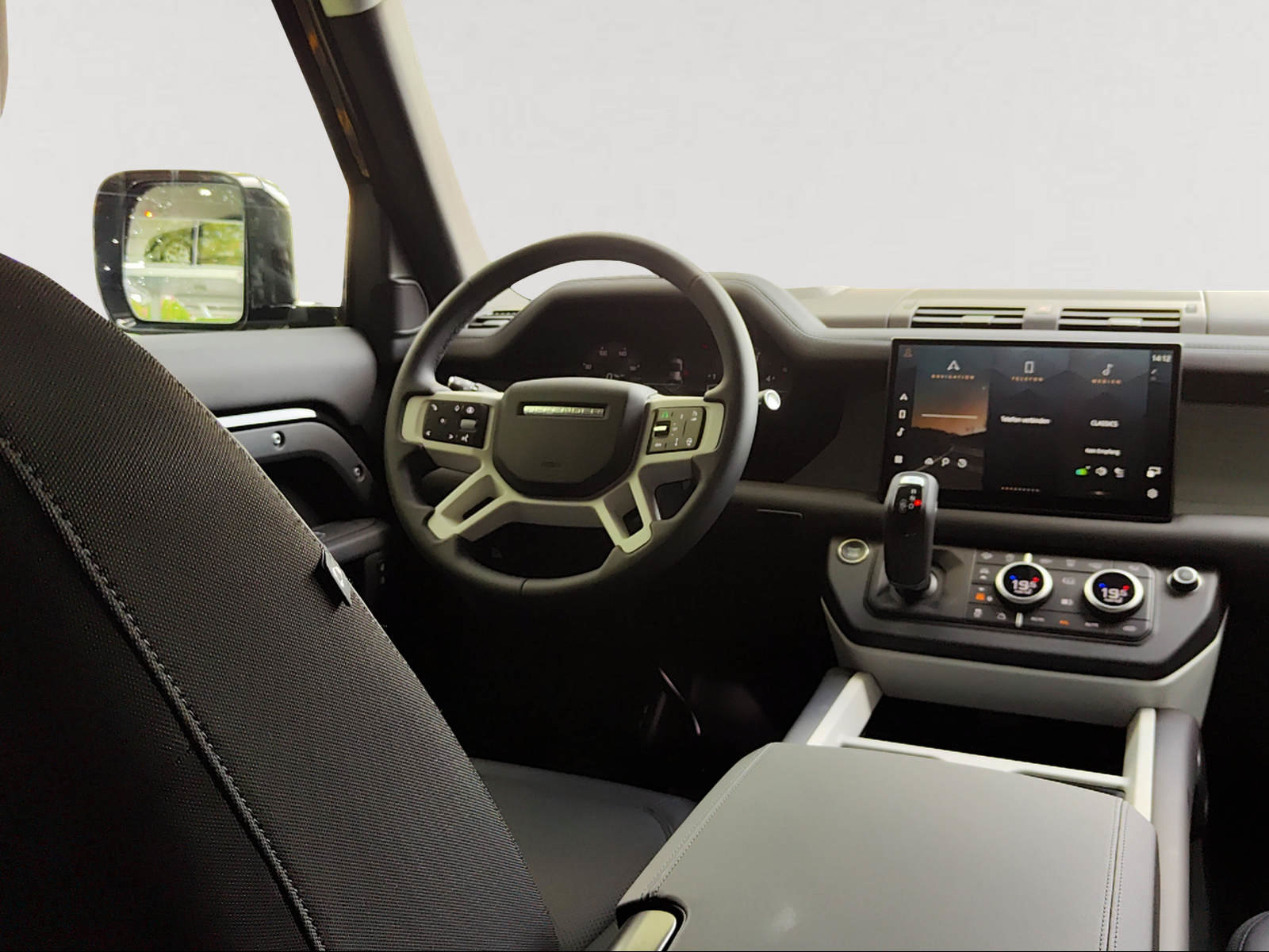 LAND ROVER Defender 110 3.0 D I6 250 S AWD AT8, Mild-Hybrid Diesel/Electric, Ex-demonstrator, Automatic - 7