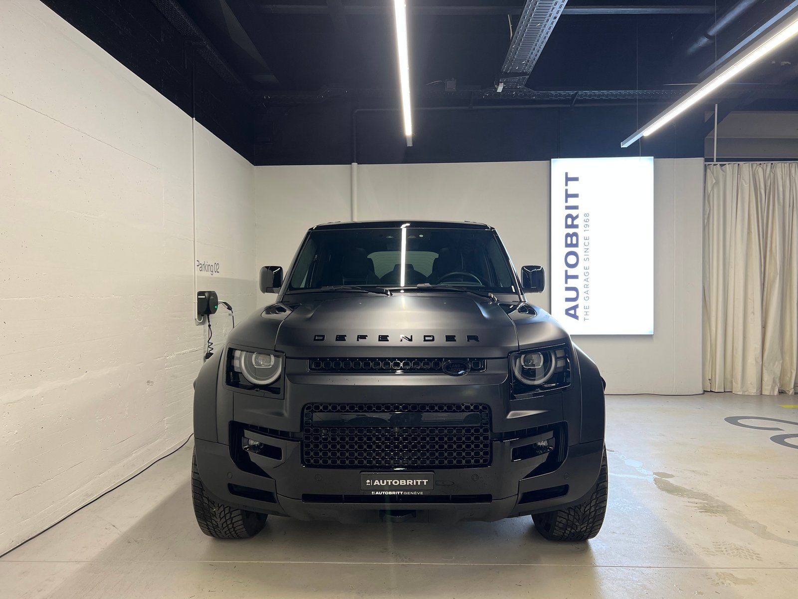 LAND ROVER Defender 110 4.4 V8 Octa Black Octa Black Edition, Mild-Hybrid Benzin/Elektro, Vorführwagen, Automatik - 5