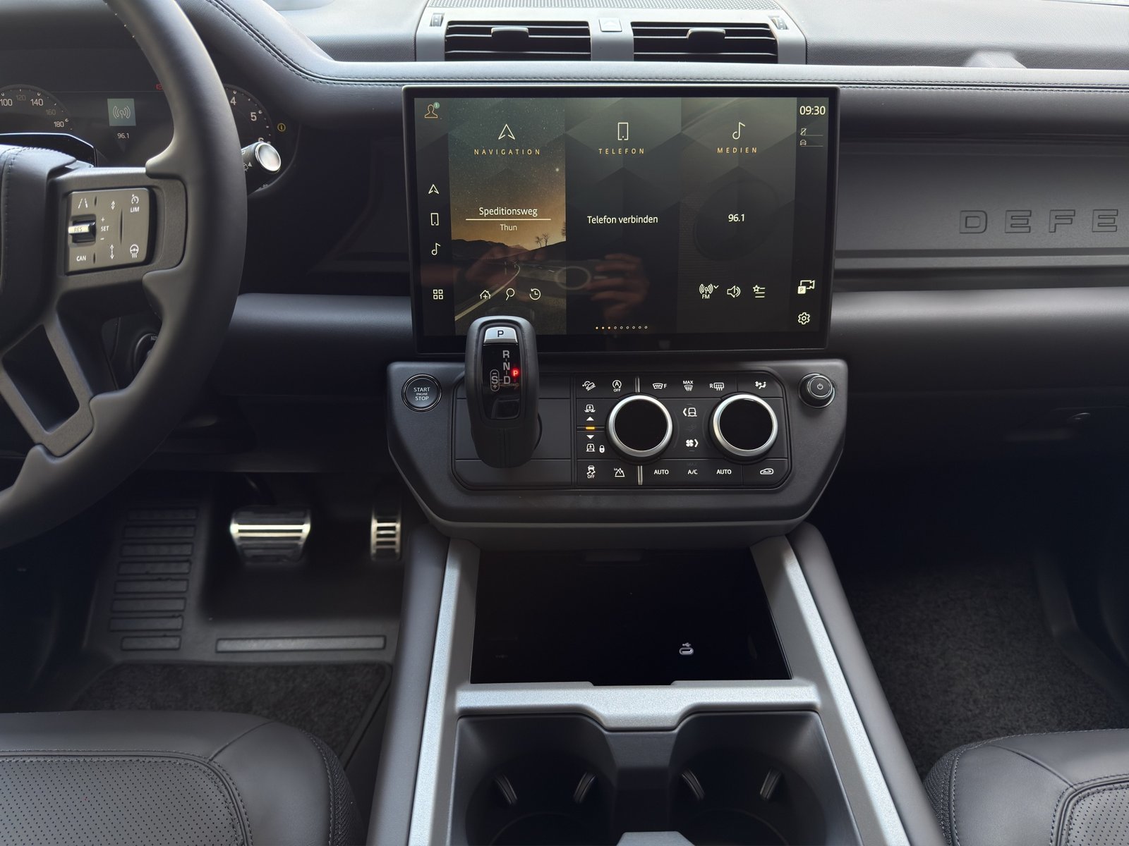 LAND ROVER Defender 90 5.0 V8 X, Benzin, Vorführwagen, Automatik - 7