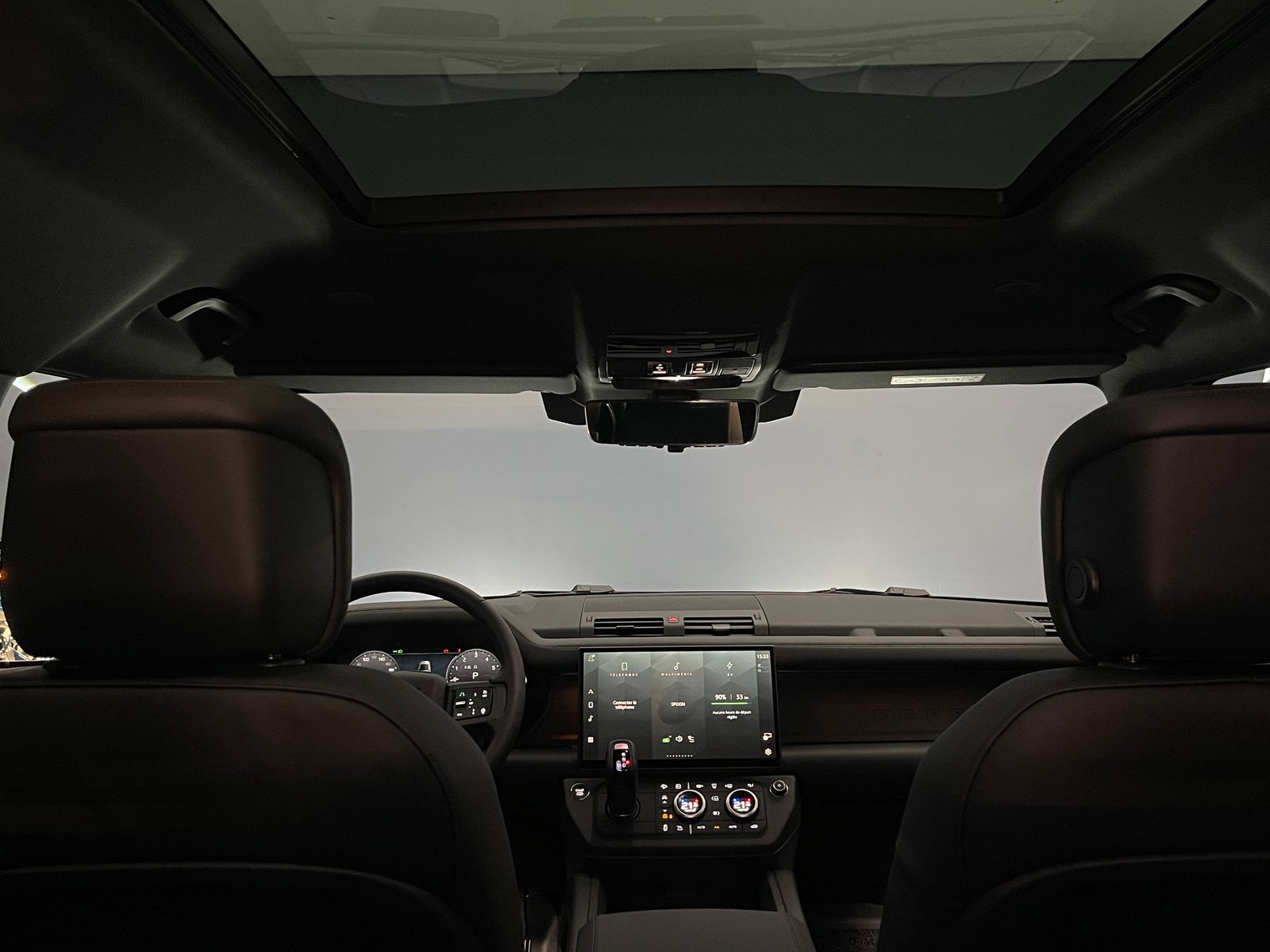 LAND ROVER Defender 110 2.0 P300e X-Dynamic HSE, Plug-in-Hybrid Petrol/Electric, Ex-demonstrator, Automatic - 6