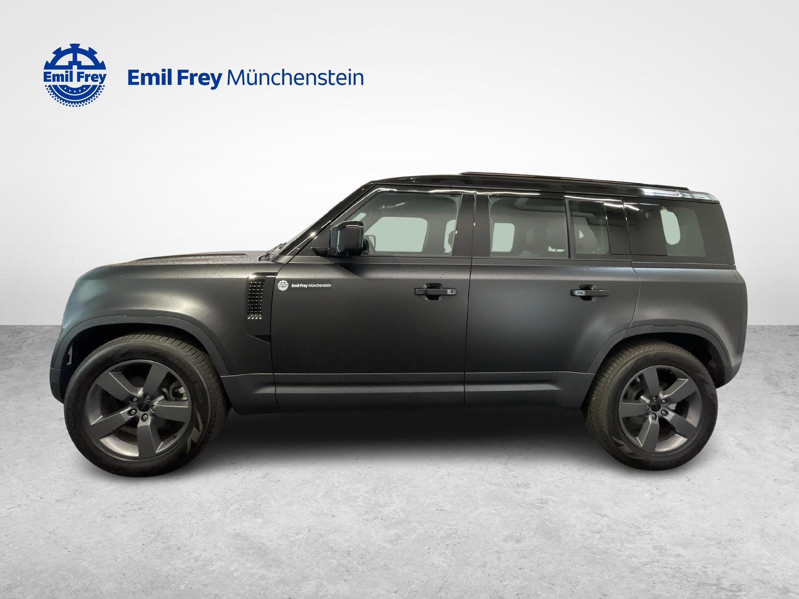 LAND ROVER Defender 110 3.0 D I6 250 S, Mild-Hybrid Diesel/Electric, Ex-demonstrator, Automatic - 2
