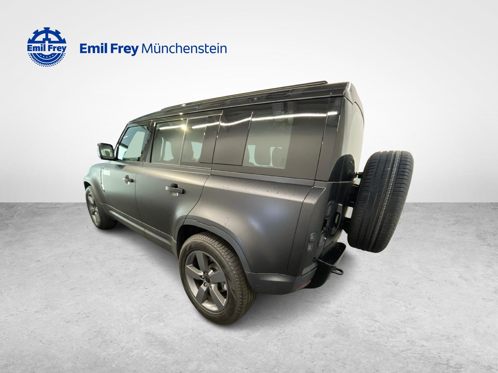 LAND ROVER Defender 110 3.0 D I6 250 S, Mild-Hybrid Diesel/Electric, Ex-demonstrator, Automatic - 3