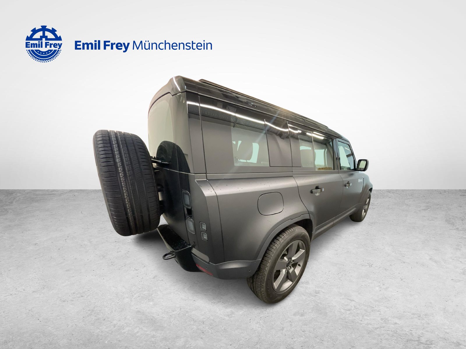 LAND ROVER Defender 110 3.0 D I6 250 S, Mild-Hybrid Diesel/Electric, Ex-demonstrator, Automatic - 5