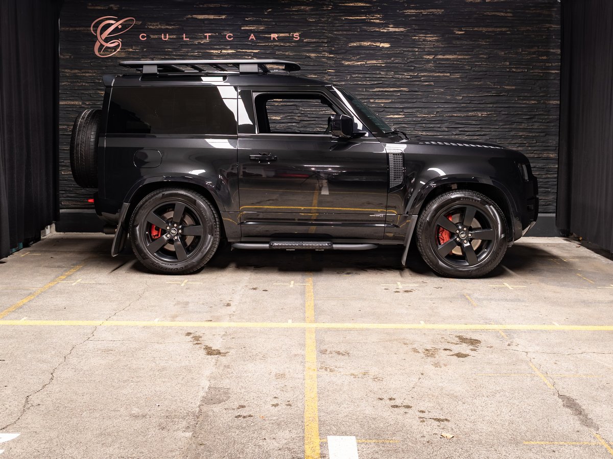 LAND ROVER Defender 90 P400 I6 X 3.0 AT8