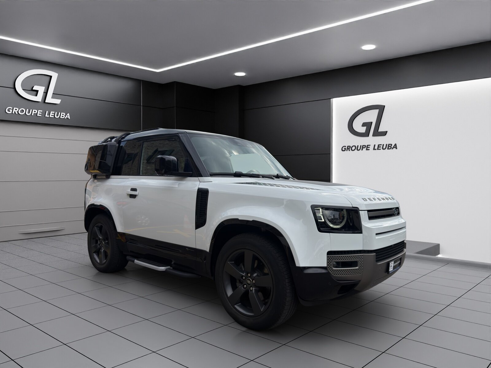 LAND ROVER Defender90P300Si4 X-D SE