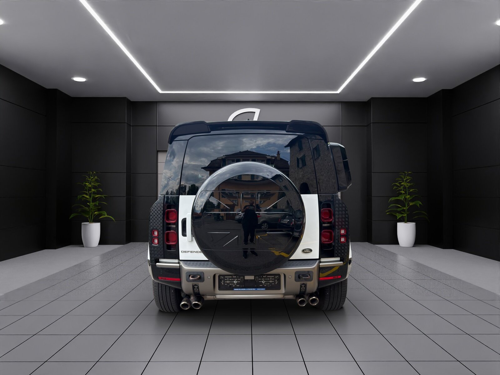 LAND ROVER Defender90P300Si4 X-D SE, Essence, Occasion / Utilisé, Automatique - 5