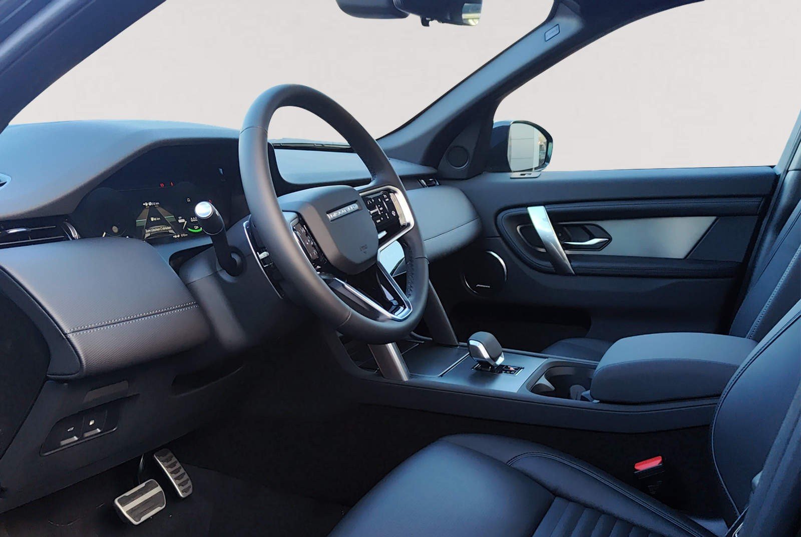 LAND ROVER Discovery Sport P270e 1.5 PHEV Dynamic SE AT8, Plug-in-Hybrid Petrol/Electric, New car, Automatic - 7