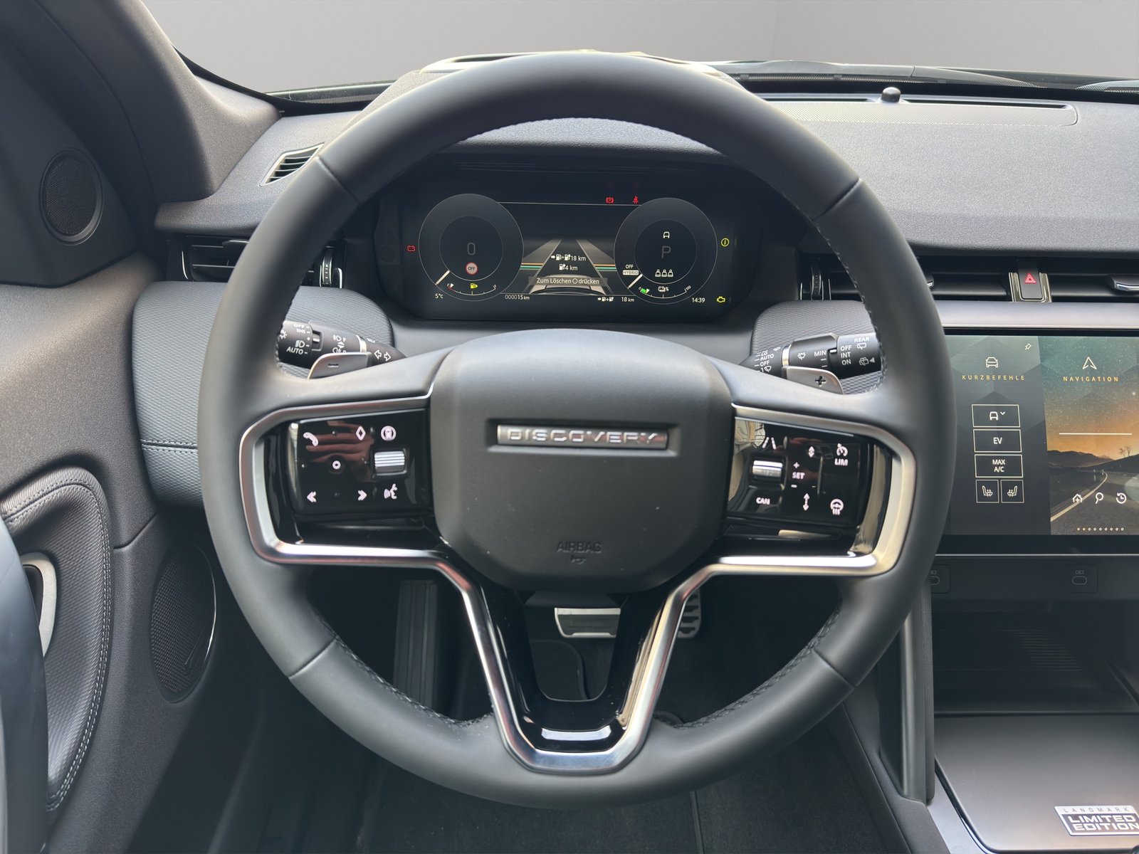 LAND ROVER Discovery Sport 1.5 T 270e Landmark, Plug-in-Hybrid Petrol/Electric, New car, Automatic - 6