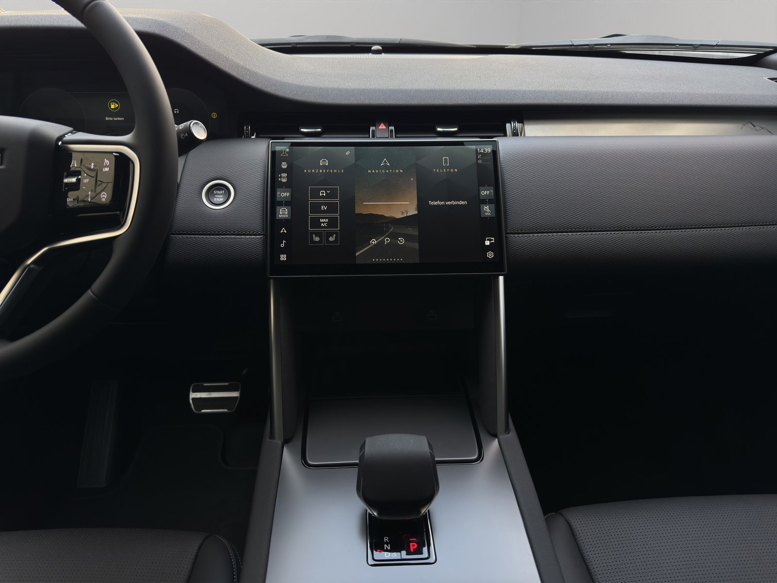 LAND ROVER Discovery Sport 1.5 T 270e Landmark, Plug-in-Hybrid Petrol/Electric, New car, Automatic - 7