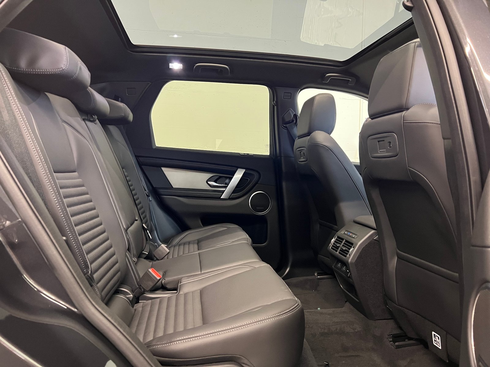 LAND ROVER Discovery Sport 1.5 T 270e Landmark, Plug-in-Hybrid Benzina/Elettrica, Auto nuove, Automatico - 7