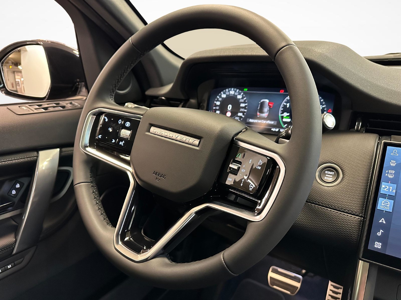 LAND ROVER Discovery Sport 1.5 T 270e Landmark, Plug-in-Hybrid Petrol/Electric, New car, Automatic - 7