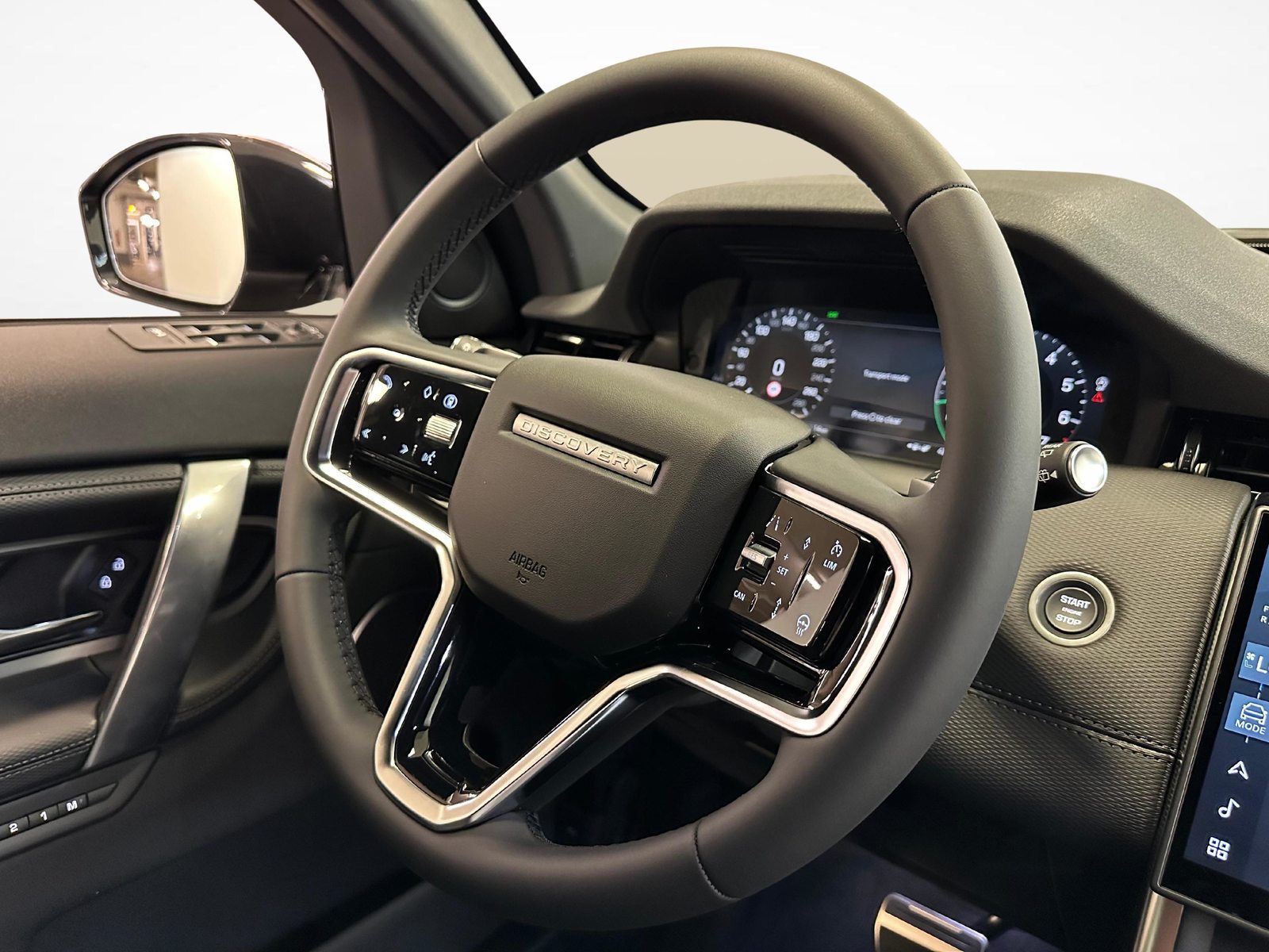 LAND ROVER Discovery Sport 1.5 T 270e Landmark, Plug-in-Hybrid Petrol/Electric, New car, Automatic - 7