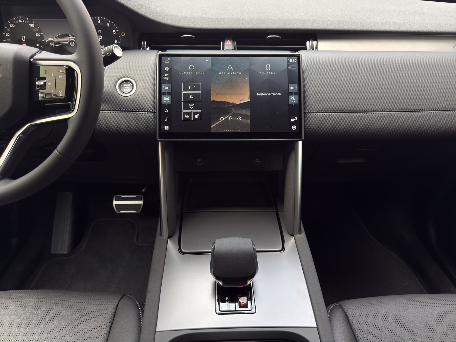 LAND ROVER Discovery Sport 1.5 T 270e Landmark, Plug-in-Hybrid Petrol/Electric, New car, Automatic - 7