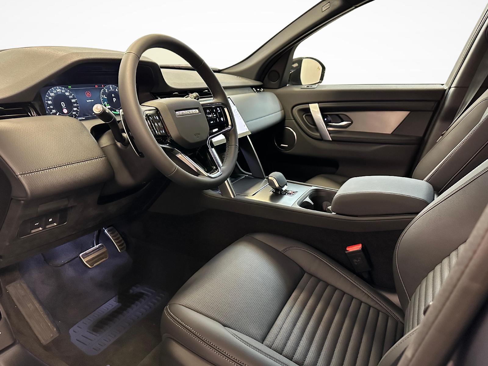 LAND ROVER Discovery Sport 1.5 T 270e Landmark, Plug-in-Hybrid Benzina/Elettrica, Auto nuove, Automatico - 4