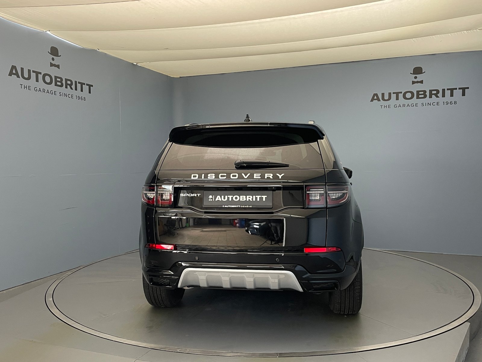 LAND ROVER Discovery Sport 1.5 T 270e S, Full-Hybrid Petrol/Electric, Second hand / Used, Automatic - 5