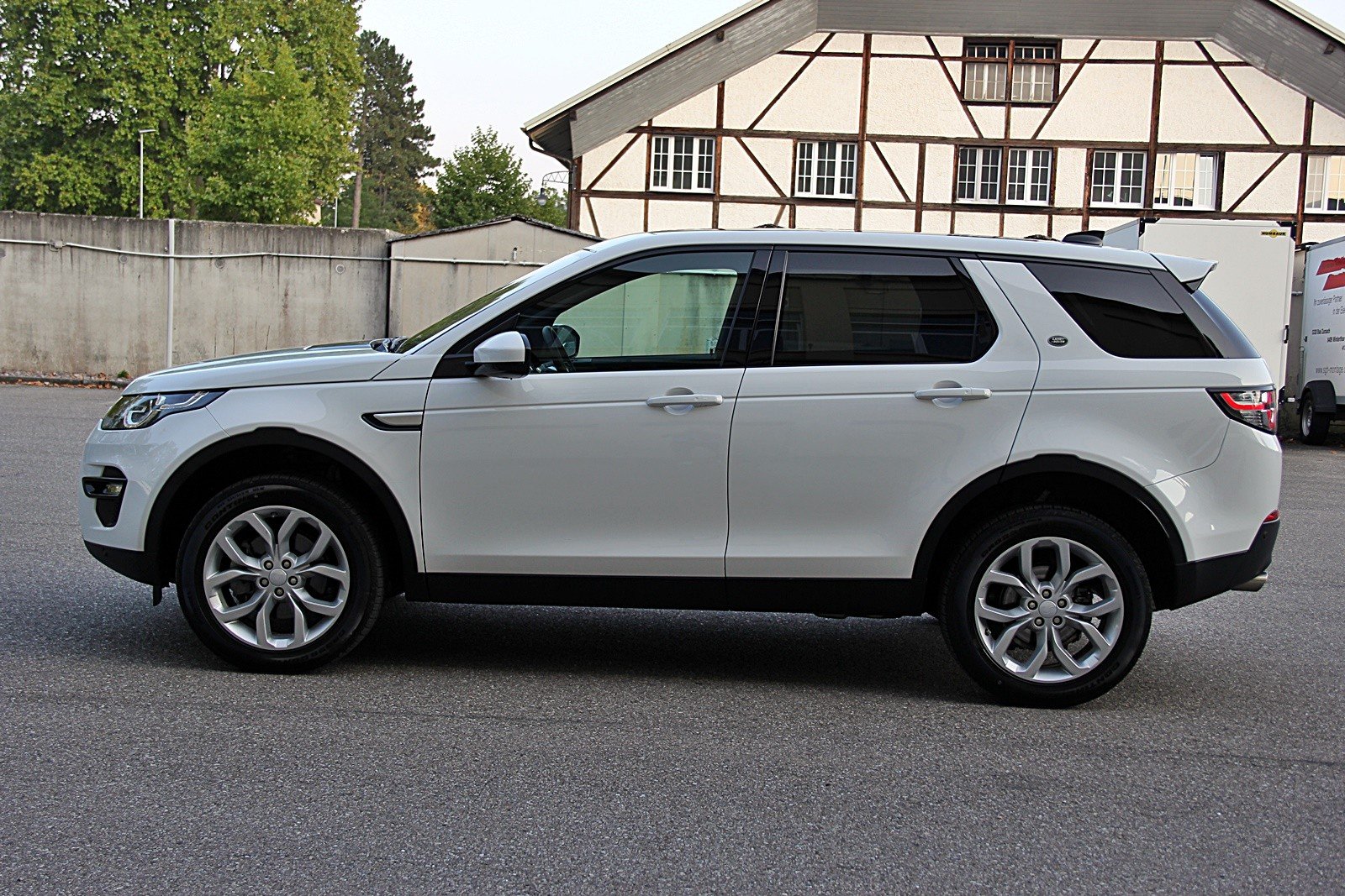 LAND ROVER Discovery Sport 2.0 TD4 HSE AT9, Diesel, Occasion / Gebraucht, Automatik - 2