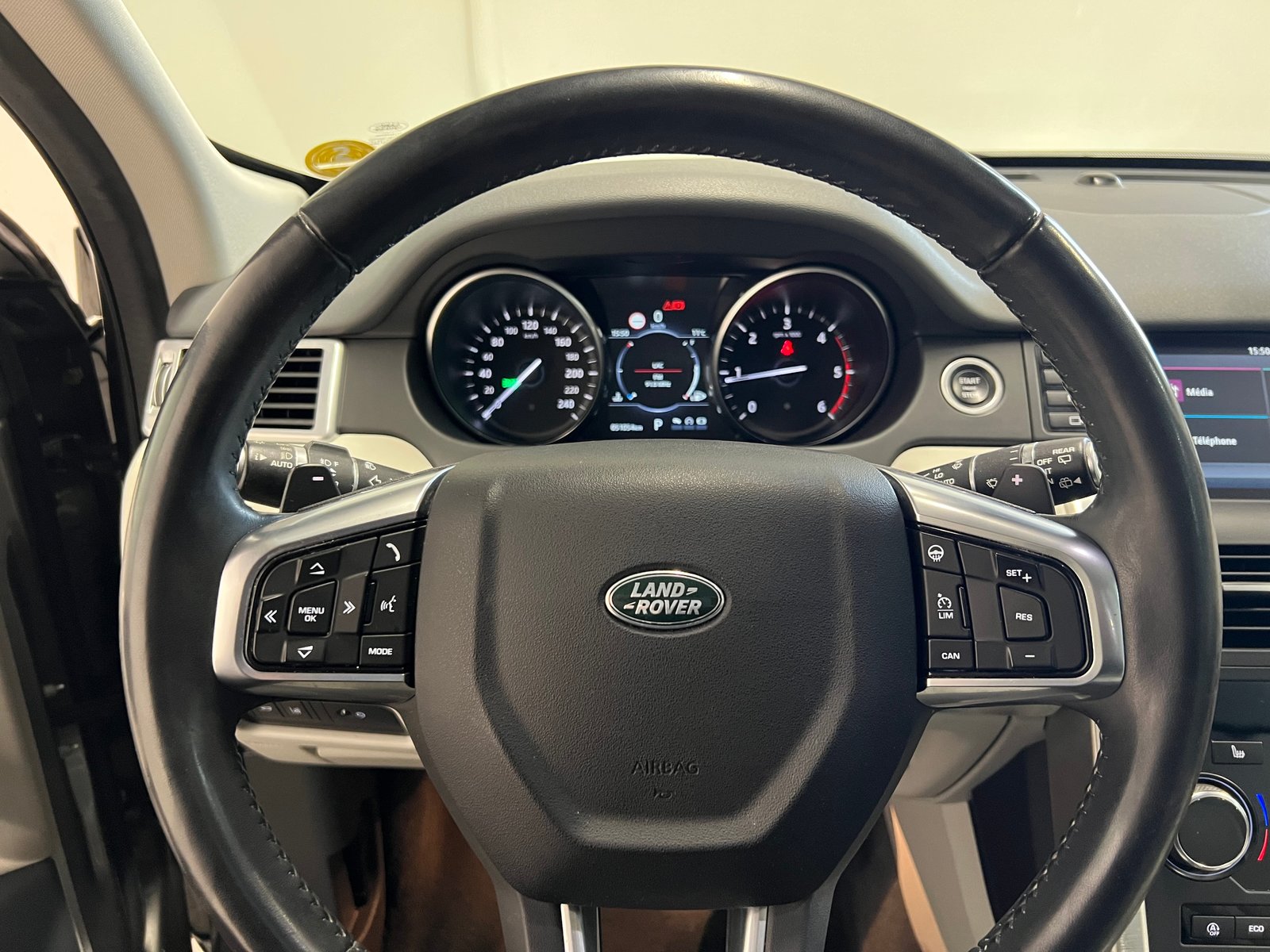 LAND ROVER Discovery Sport 2.0 TD4 Advantage, Diesel, Occasion / Utilisé, Automatique - 4