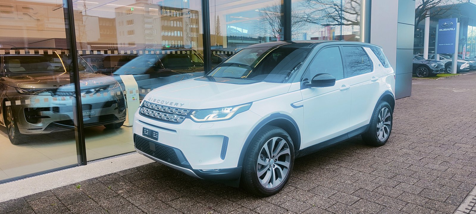 LAND ROVER Discovery Sport P300e 1.5 PHEV SE AT8