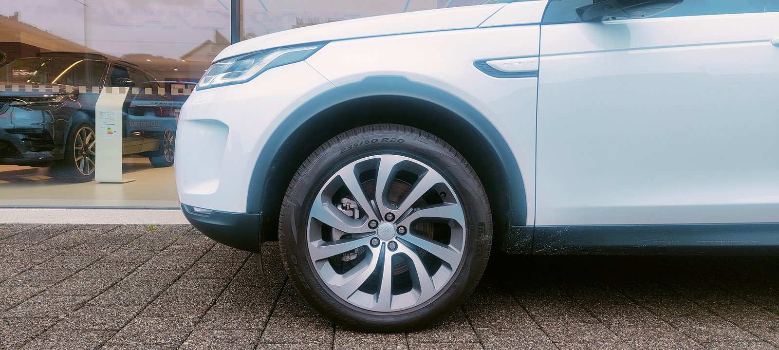 LAND ROVER Discovery Sport P300e 1.5 PHEV SE AT8, Plug-in-Hybrid Benzin/Elektro, Occasion / Gebraucht, Automatik - 3