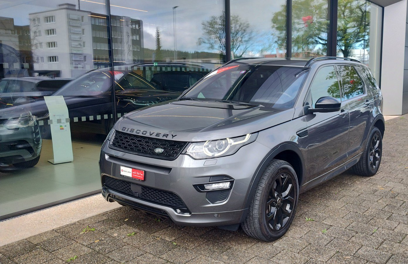 LAND ROVER Discovery Sport 2.0 SD4 SE AT9