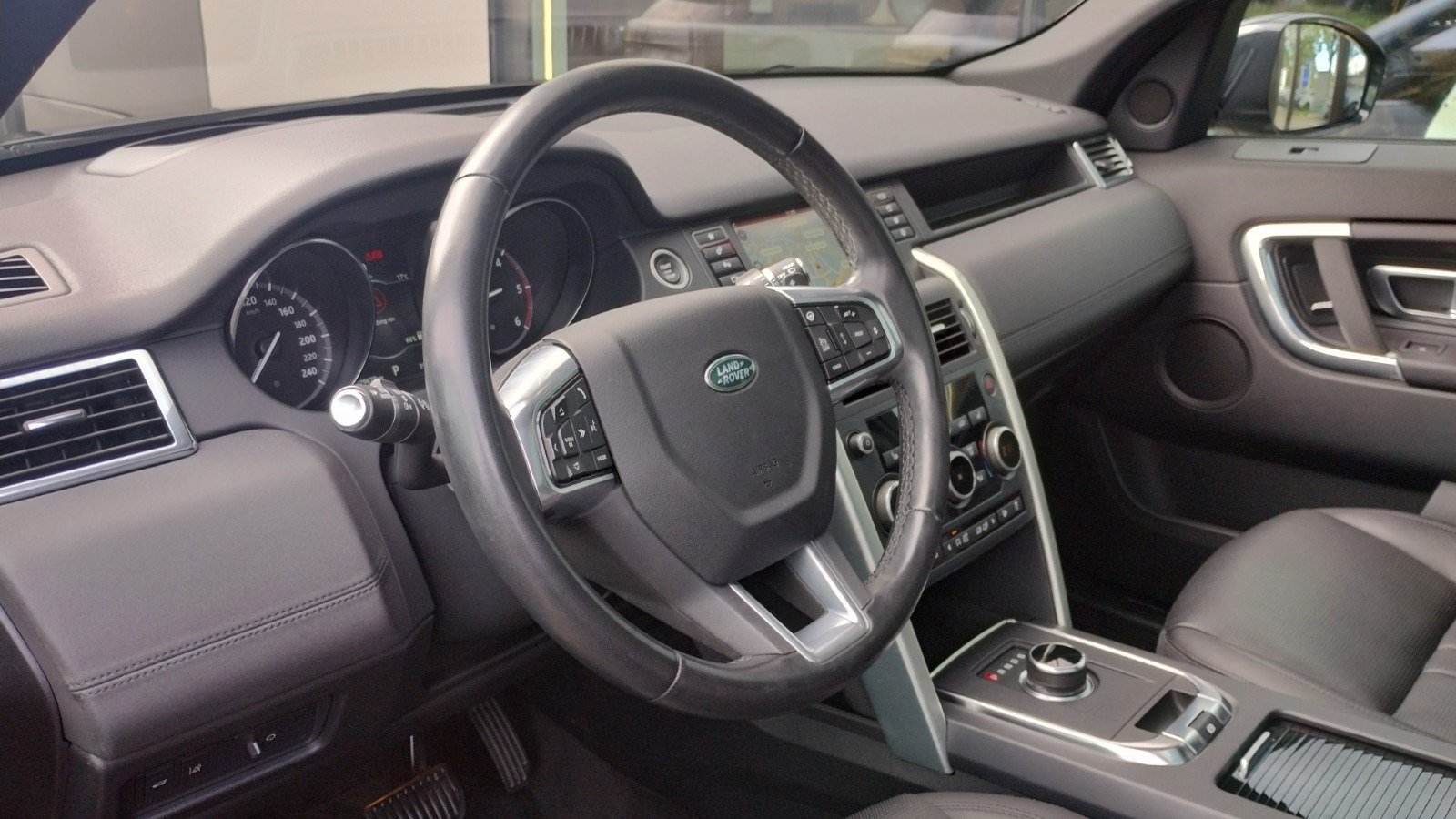 LAND ROVER Discovery Sport 2.0 SD4 SE AT9, Diesel, Second hand / Used, Automatic - 6