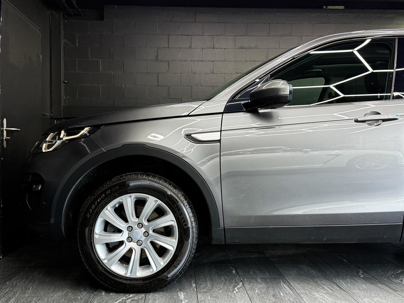 LAND ROVER Discovery Sport 2.0 TD4 SE AT9, Diesel, Occasion / Gebraucht, Automatik - 6