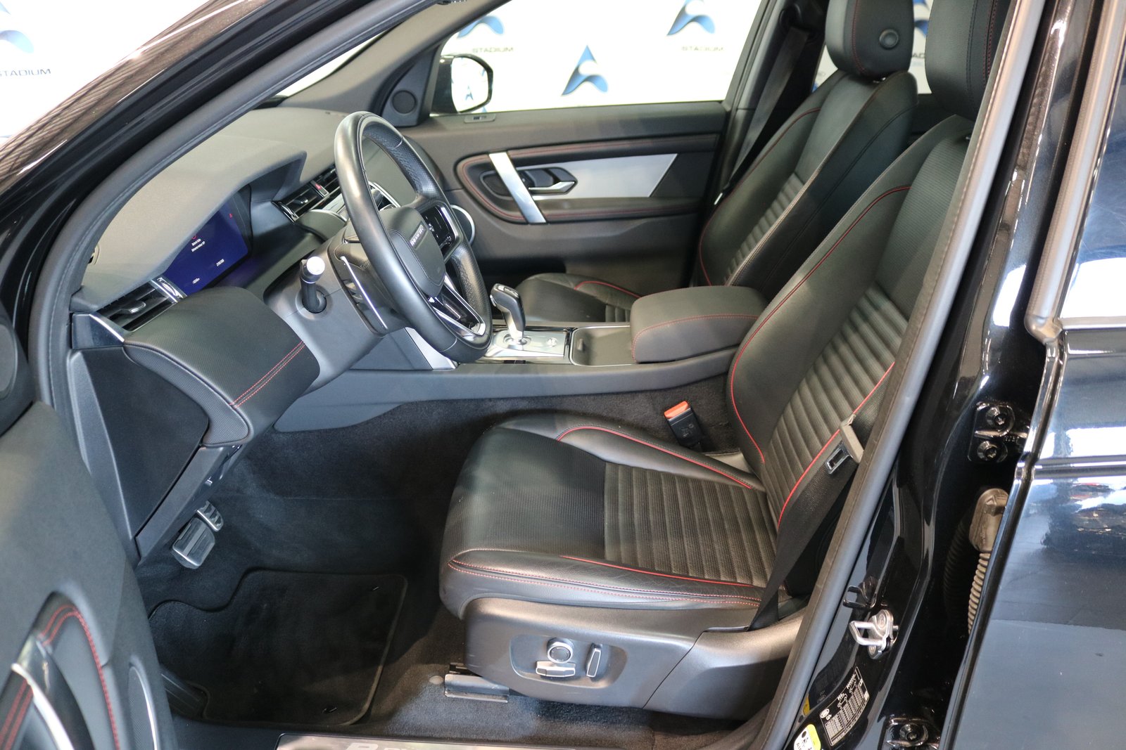 LAND ROVER Discovery Sport R Dyn P250 2.0 Si4 MHEV S AT9, Mild-Hybrid Benzin/Elektro, Occasion / Gebraucht, Automatik - 2
