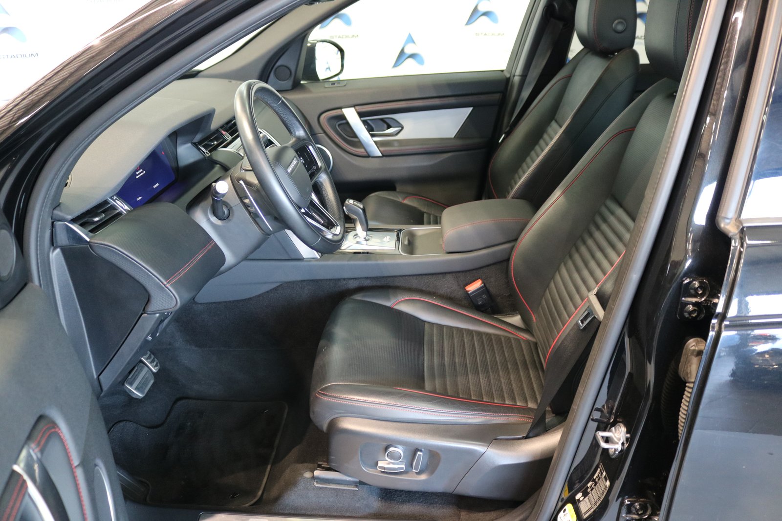 LAND ROVER Discovery Sport R Dyn P250 2.0 Si4 MHEV S AT9, Mild-Hybrid Benzin/Elektro, Occasion / Gebraucht, Automatik - 3