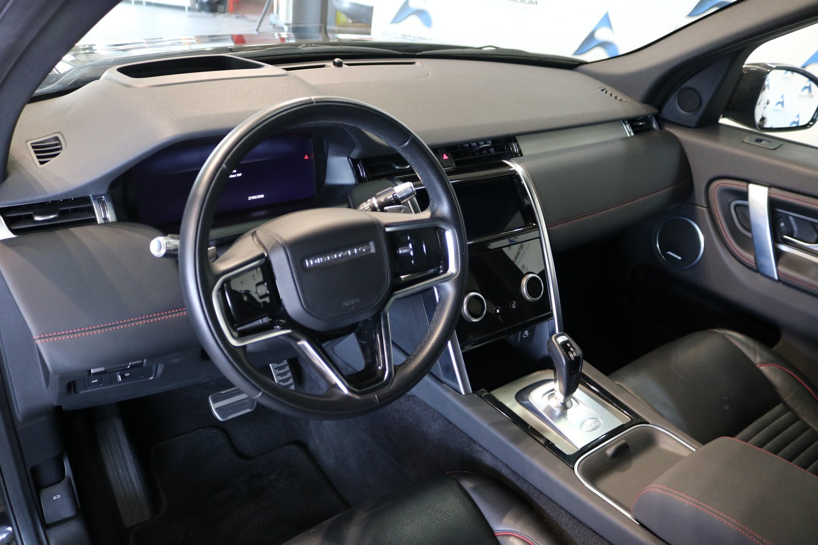 LAND ROVER Discovery Sport R Dyn P250 2.0 Si4 MHEV S AT9, Mild-Hybrid Benzin/Elektro, Occasion / Gebraucht, Automatik - 4