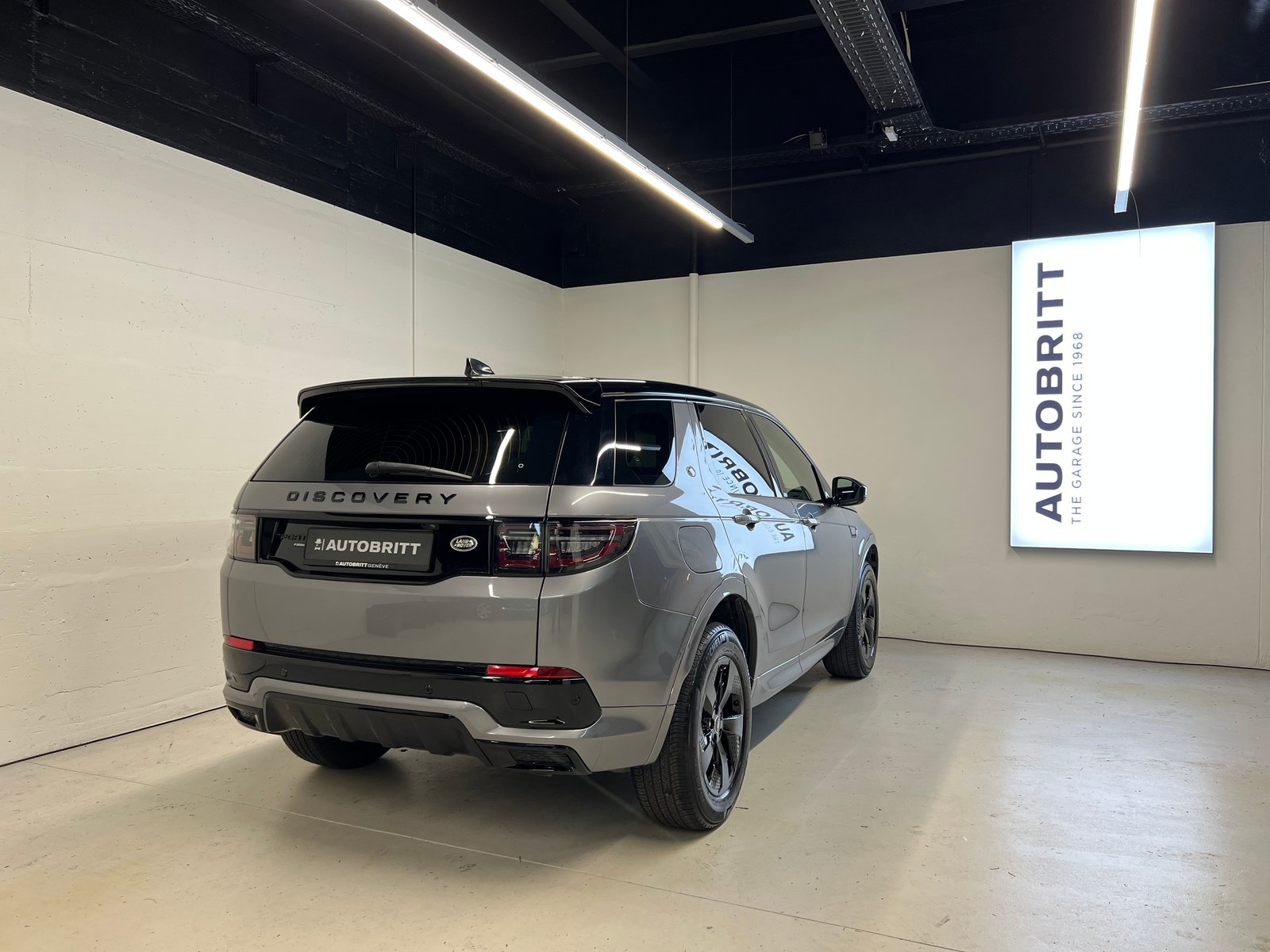 LAND ROVER Discovery Sport 1.5 T 300e R-Dynamic HSE, Plug-in-Hybrid Benzin/Elektro, Occasion / Gebraucht, Automatik - 2