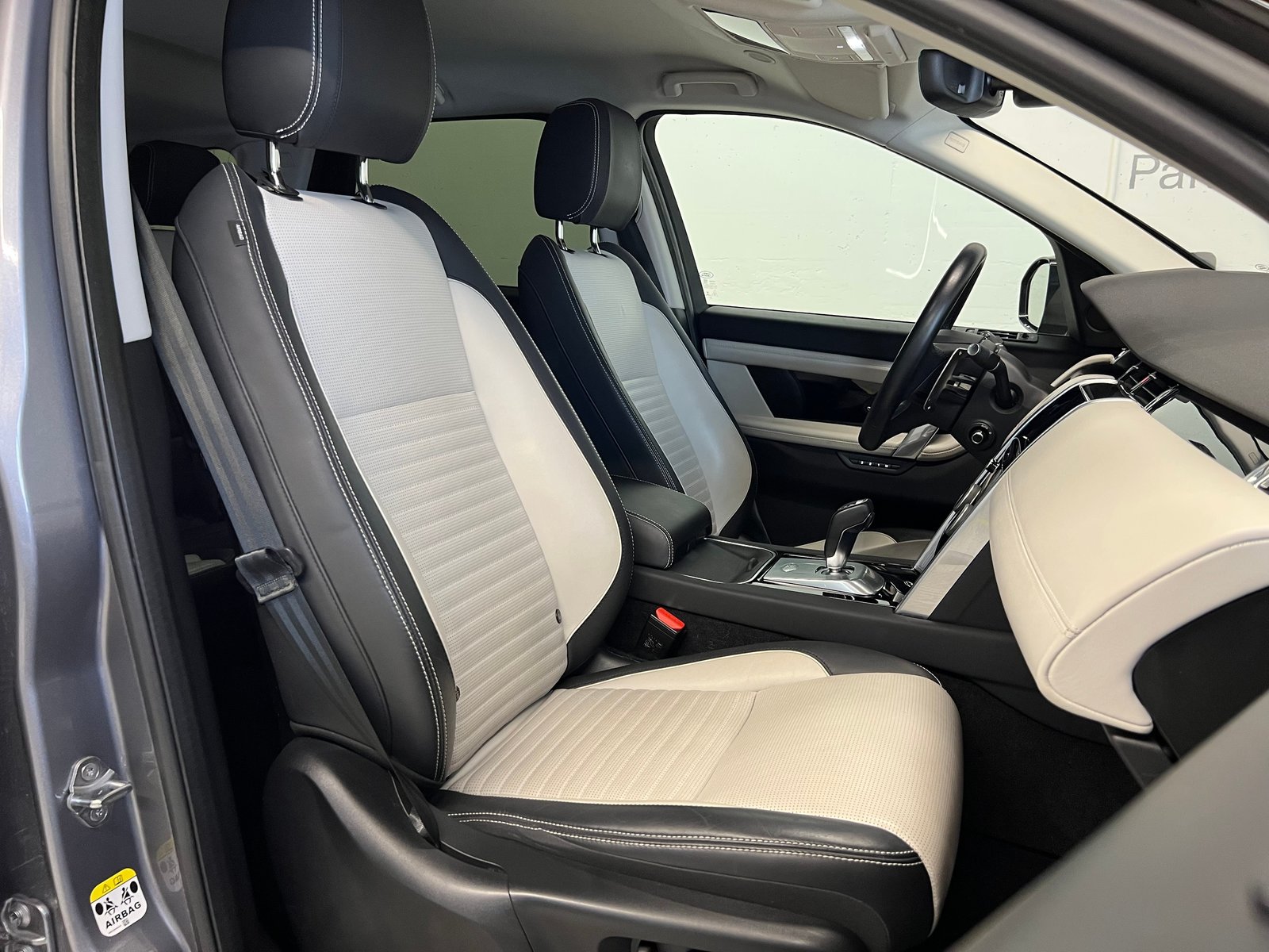 LAND ROVER Discovery Sport 1.5 T 300e R-Dynamic HSE, Plug-in-Hybrid Benzin/Elektro, Occasion / Gebraucht, Automatik - 7